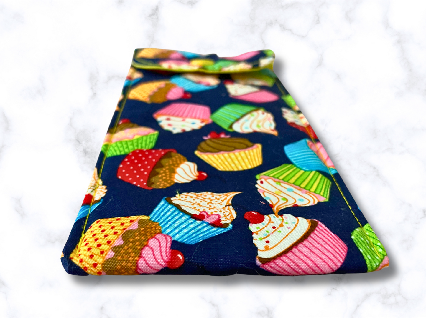 Glasses case, soft glasses case, padded glasses case, cupcakes, fabric glasses case