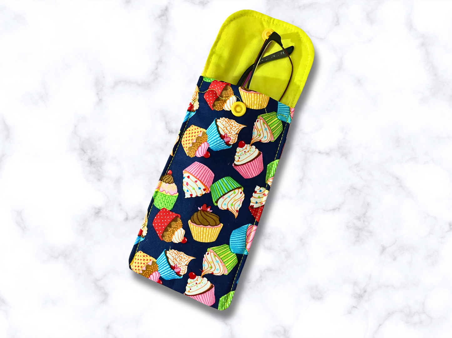 Glasses case, soft glasses case, padded glasses case, cupcakes, fabric glasses case