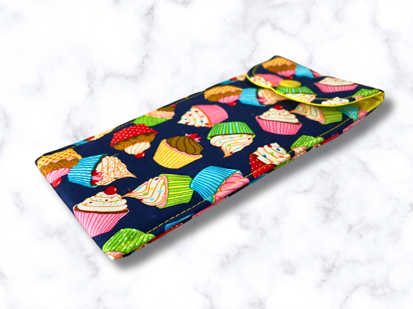 Glasses case, soft glasses case, padded glasses case, cupcakes, fabric glasses case