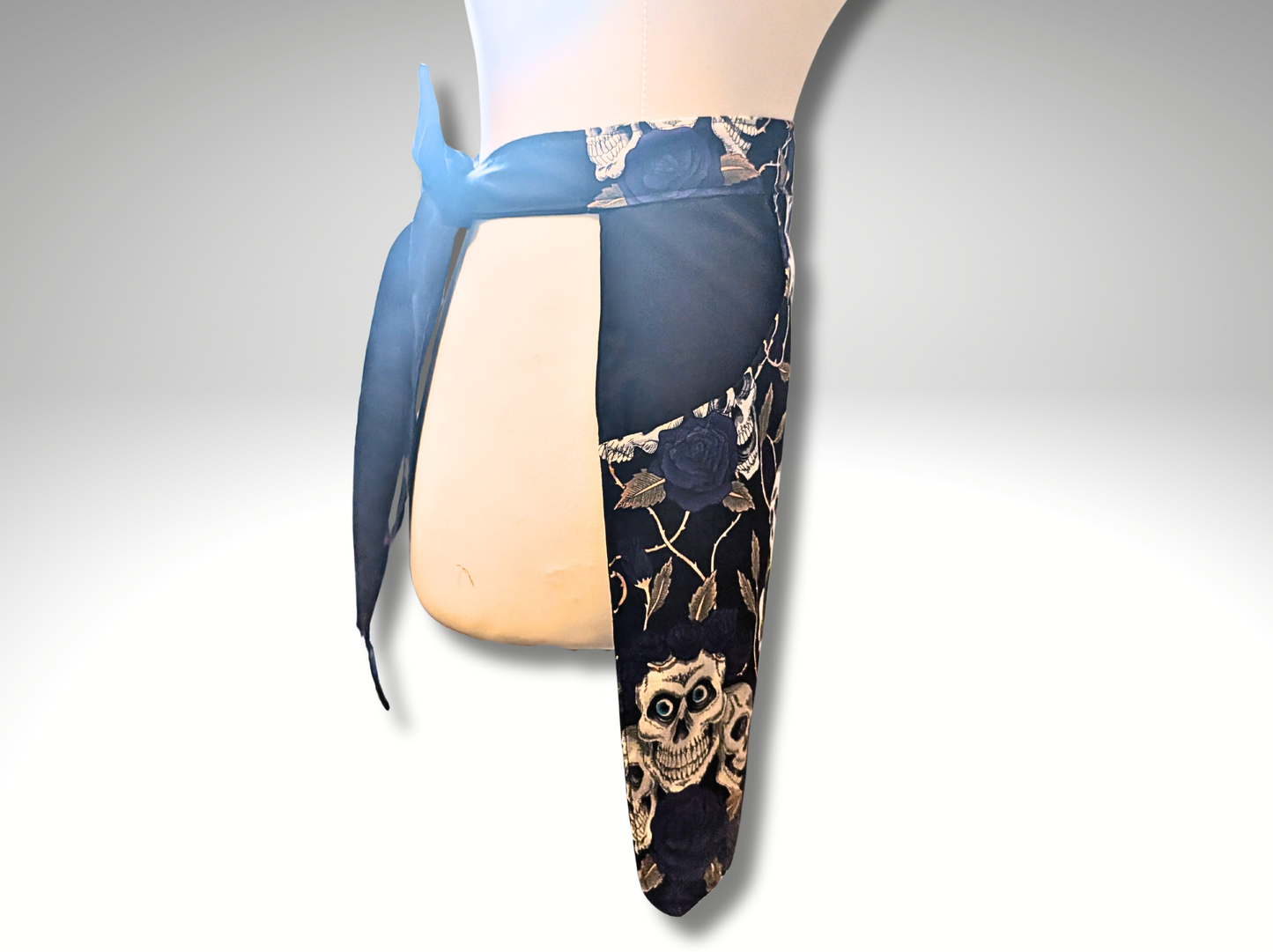 Apron, Half aprons, Waist apron, Peg apron, Skulls