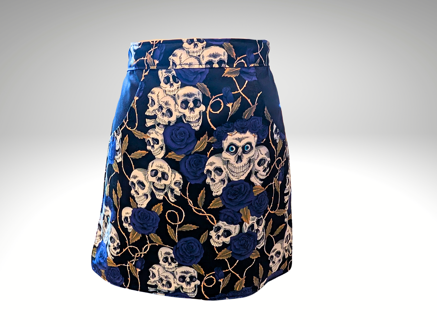 Apron, Half aprons, Waist apron, Peg apron, Skulls