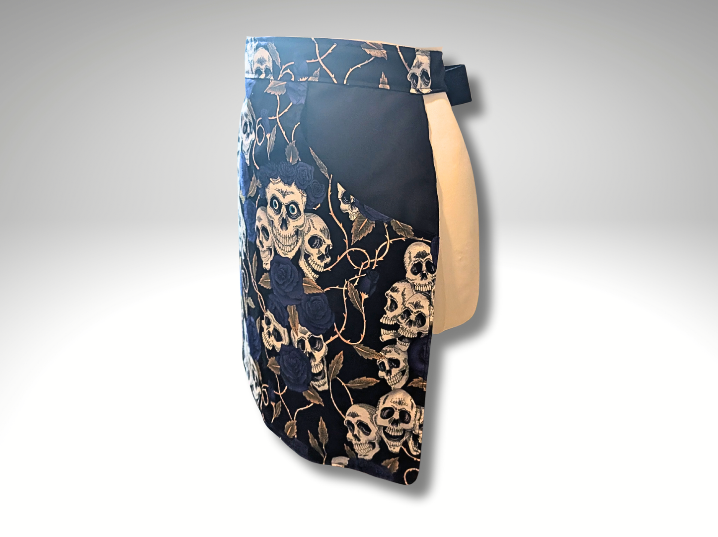 Apron, Half aprons, Waist apron, Peg apron, Skulls