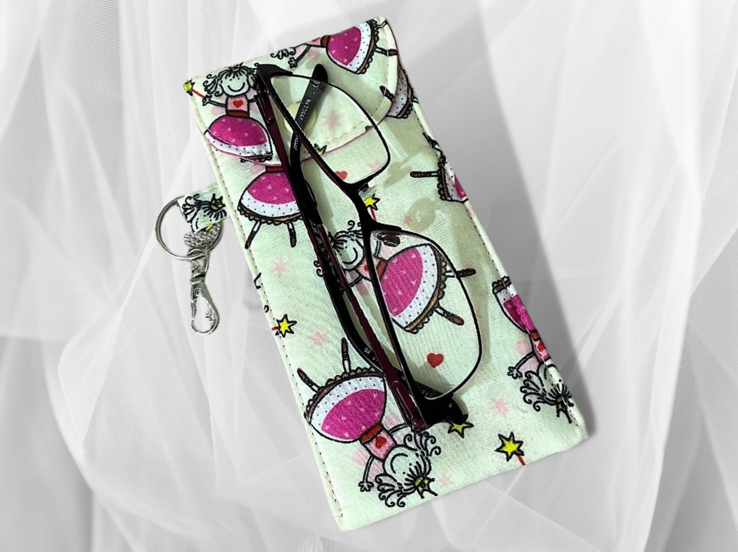 Childrens glasses case, kids sunglasses case, soft padded glasses case, soft pouch, girls sunglasses case