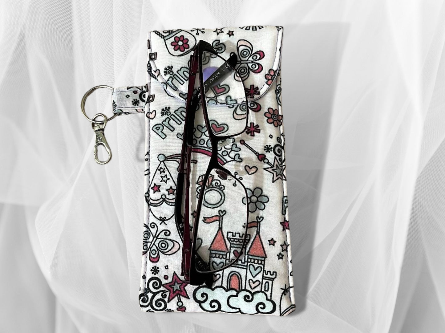 Childrens glasses case, kids sunglasses case, princess case, soft padded glasses case, soft pouch, girls sunglasses case